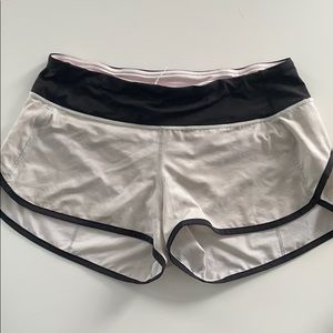 Lululemon run speed shorts size 6